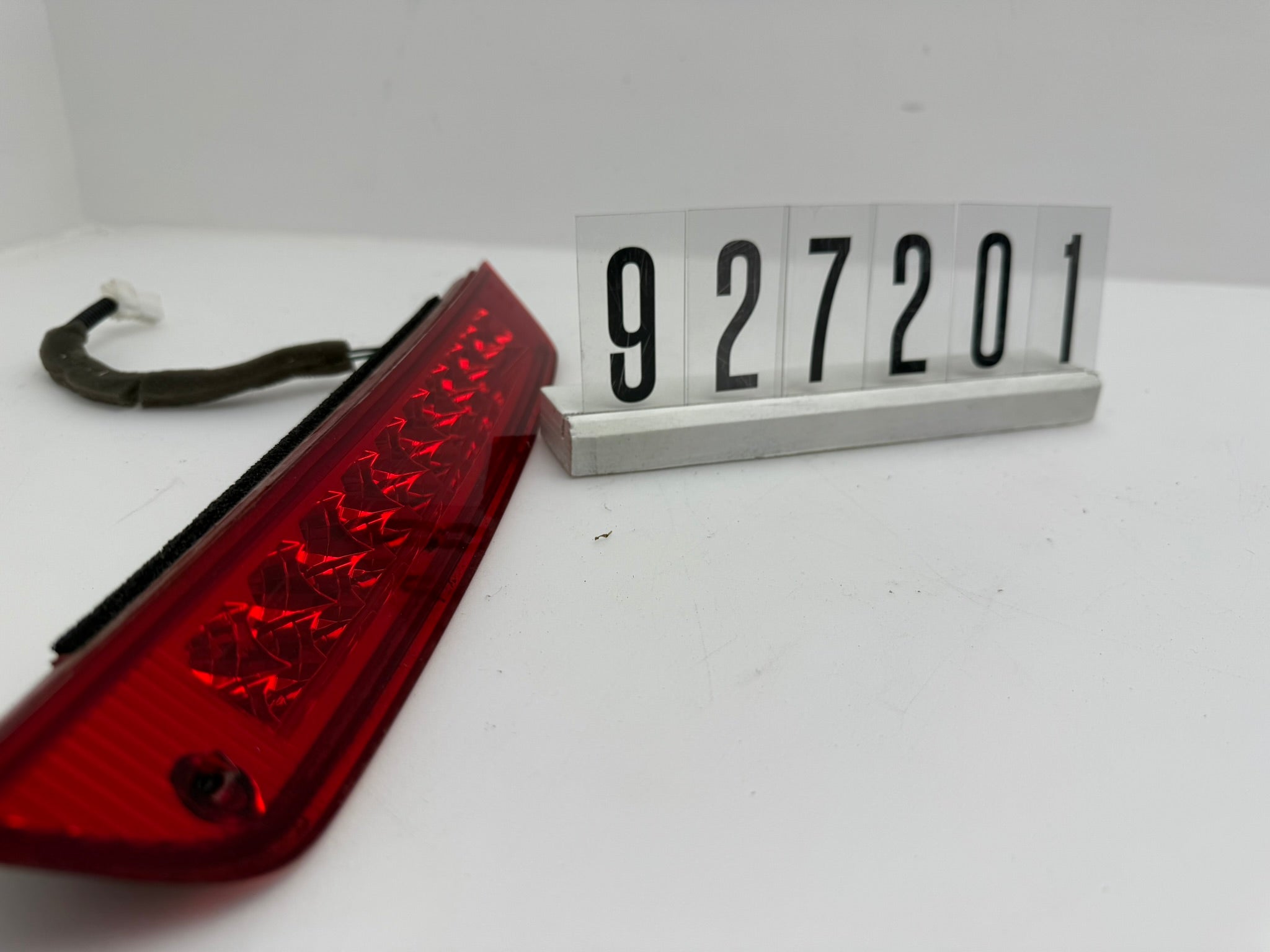 92700-2Y0, 354, HYUNDAI IX35 Bremsleuchte Mitte