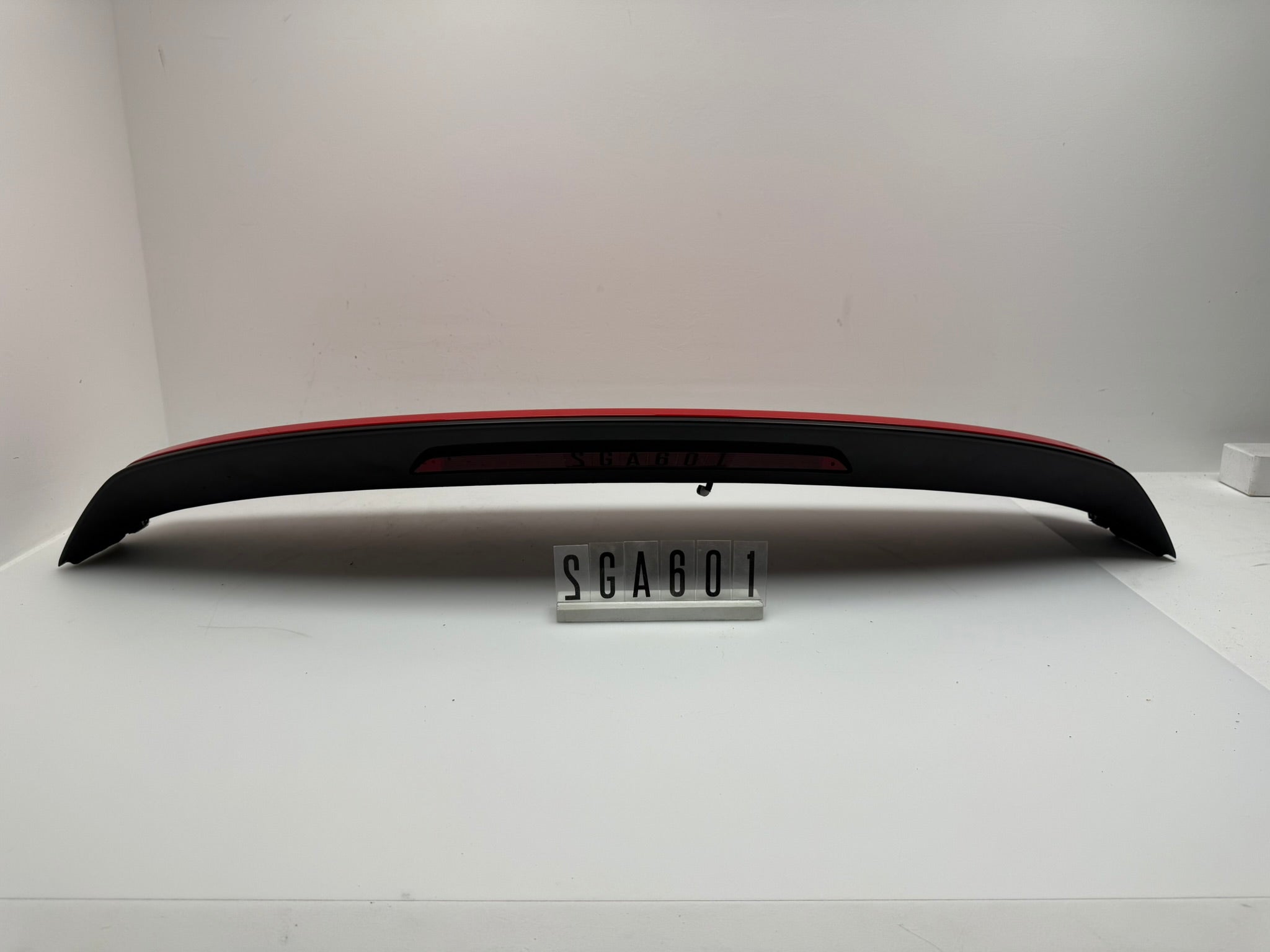 2GA.827.933; 2GA 6 01-05; 361-365 VW T-Roc 2GA/A1 Spoiler Heckklappe