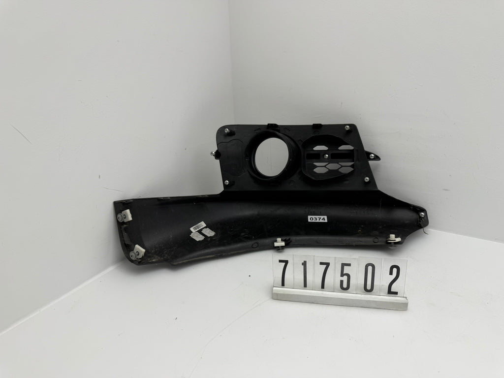 71781 / 57K1 L; 717 5 02; 374 Suzuki Swift Seitenverklekleing / Nebelscheinwerfer Blende Links