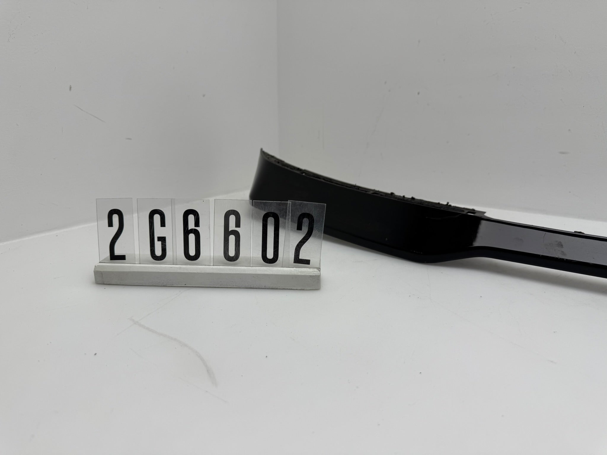 2G6.827.934; 2G6 6 02-03; 380/381 VW POLO Heckklappenspoiler