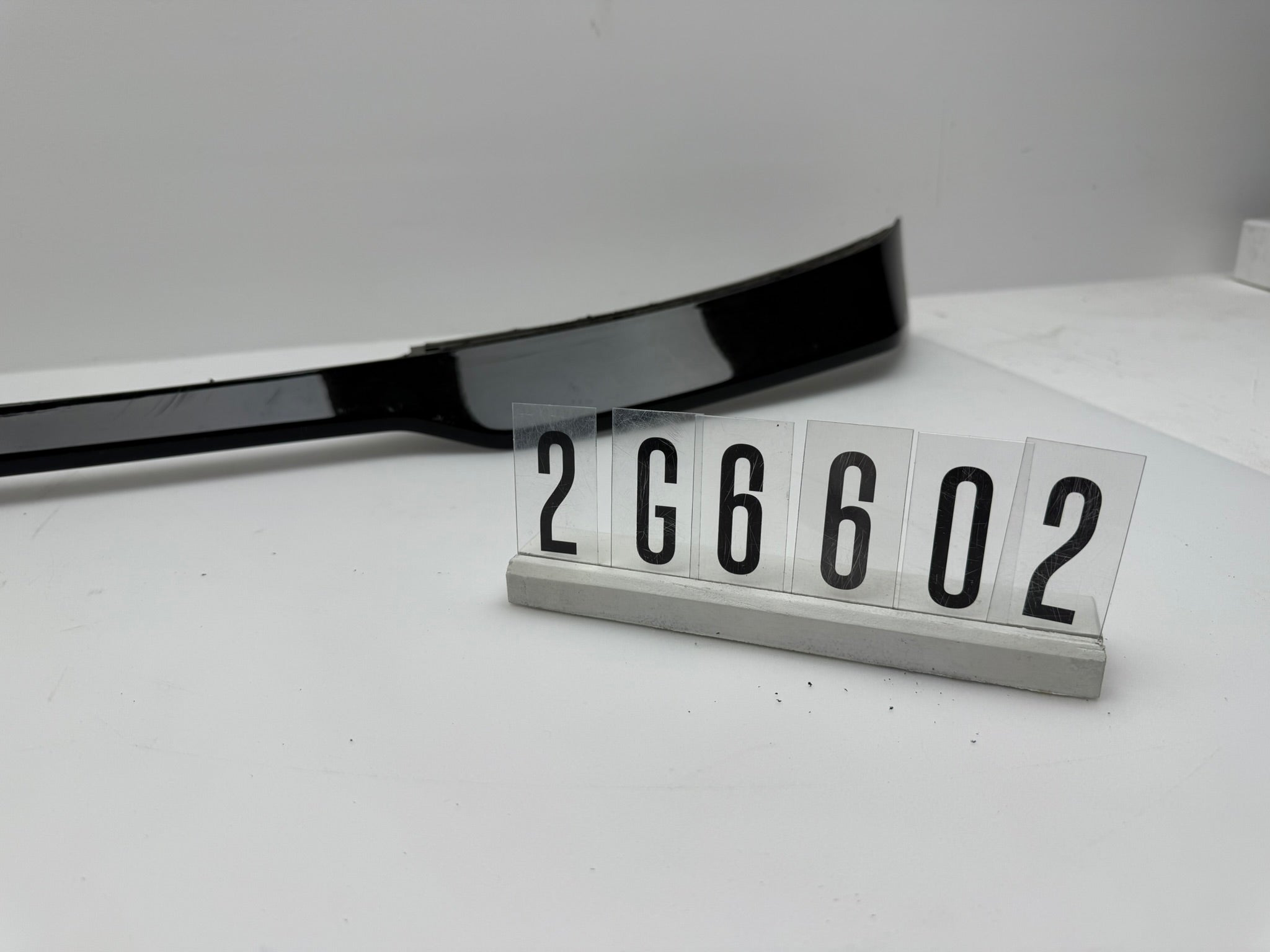 2G6.827.934; 2G6 6 02-03; 380/381 VW POLO Heckklappenspoiler