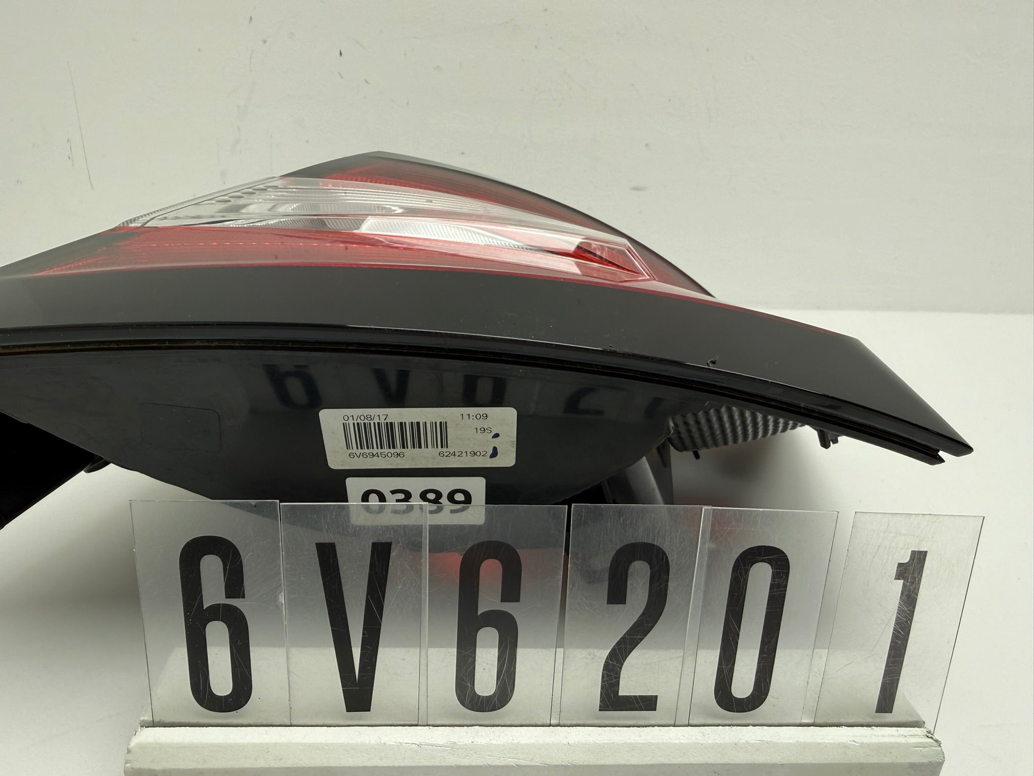 6V6945096, 389, Skoda Fabia NJ Rückleuchte Rechts