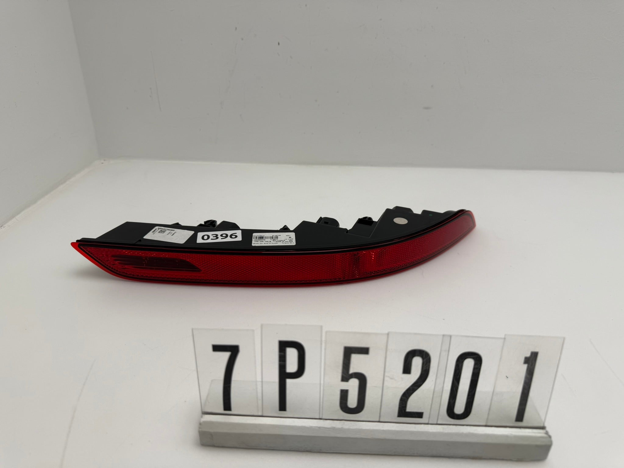 7P5945702B, 396, NEBELSCHEINWERFER HINTEN RECHTS PORSCHE CAYENNE