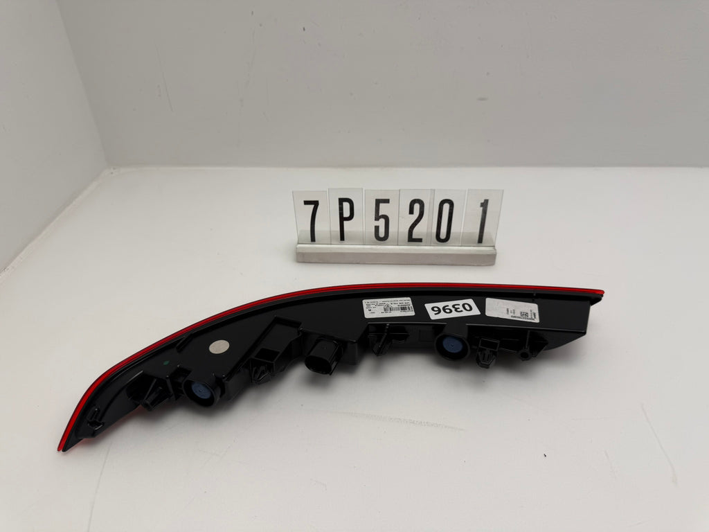7P5945702B, 396, NEBELSCHEINWERFER HINTEN RECHTS PORSCHE CAYENNE
