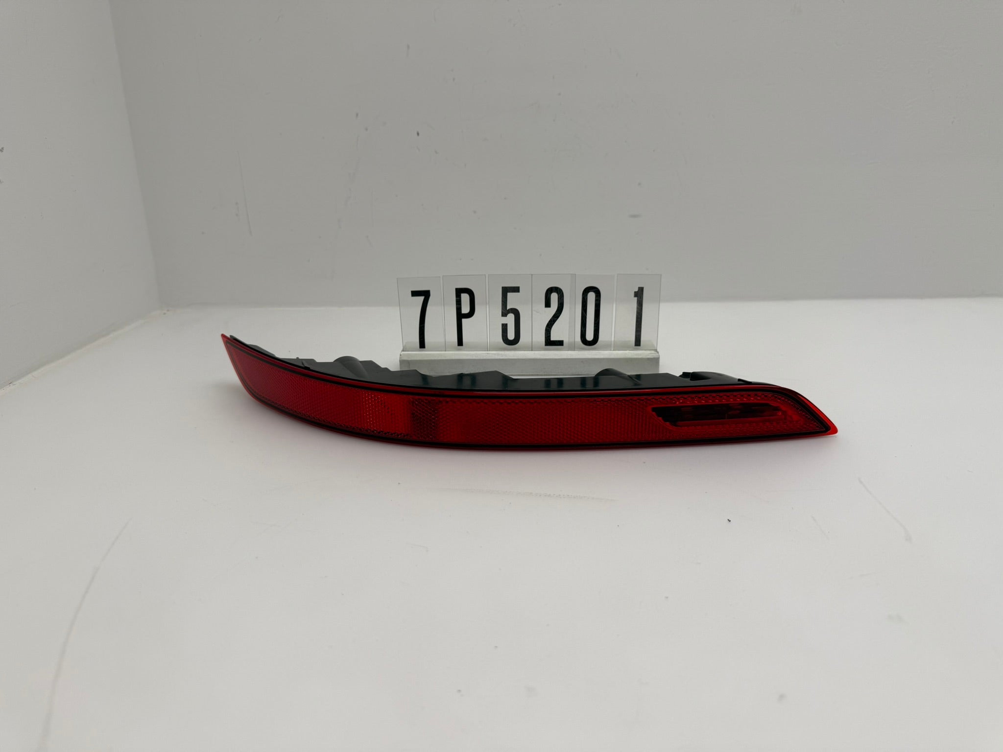 7P5945702B, 396, NEBELSCHEINWERFER HINTEN RECHTS PORSCHE CAYENNE