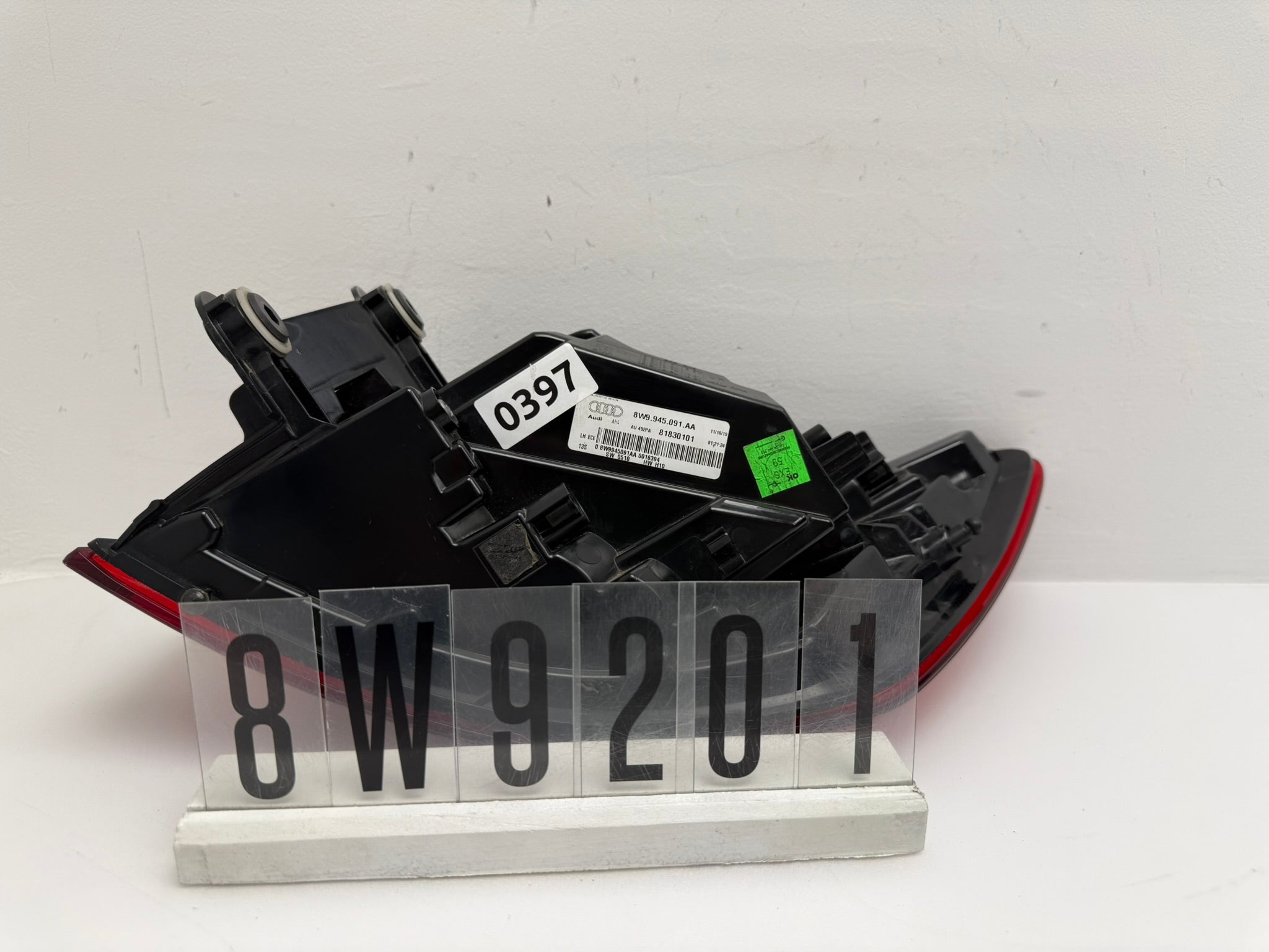8W9945091AA, 397, Audi A4 8W B9 Avant Rückleuchte  links