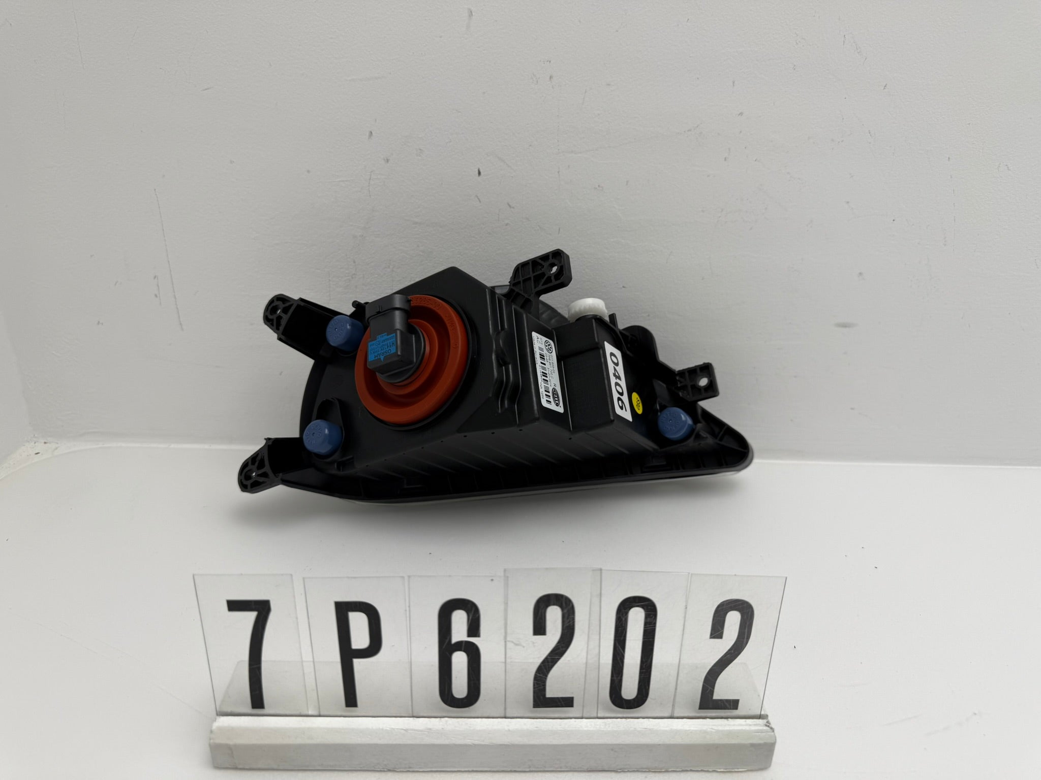 7P6941700C; 7P6 2 01-04; 405-408 Volkswagen Touareg 7PA/PH Nebelscheinwerfer Rechts