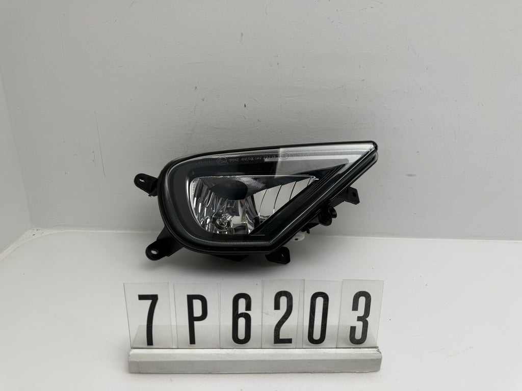 7P6941700C; 7P6 2 01-04; 405-408 Volkswagen Touareg 7PA/PH Nebelscheinwerfer Rechts