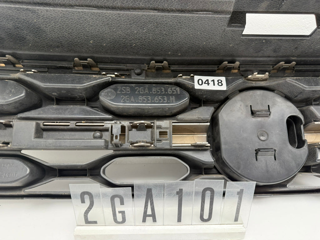 2GA.853.653.H; 2GA 1 01; 418 VW T-ROC 2GA FACELIFT Kühlergrill