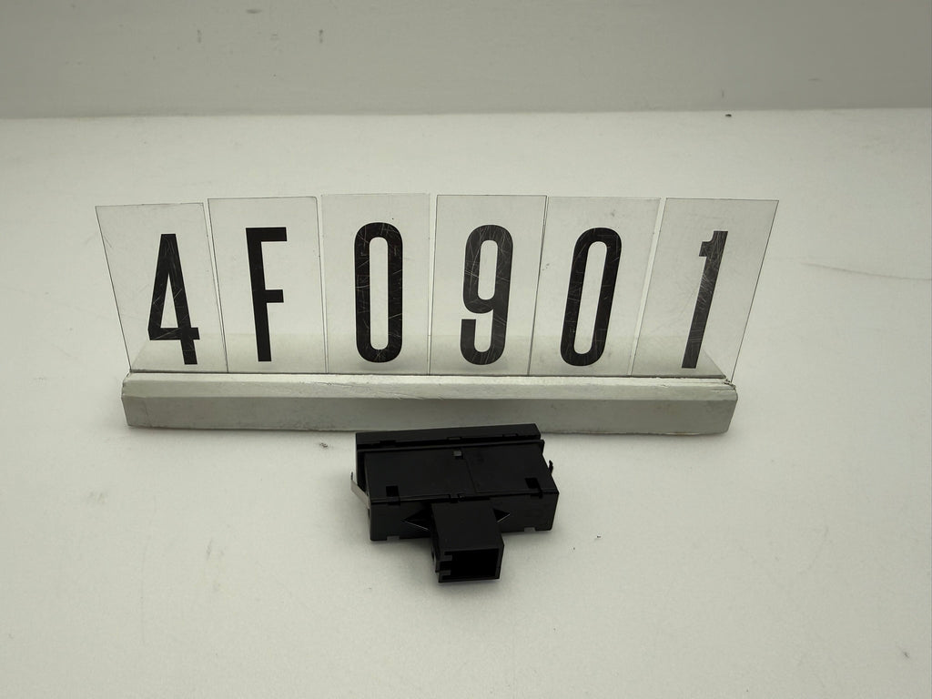 4F0941509, 421, Original Audi A6 Warnblinkschalter