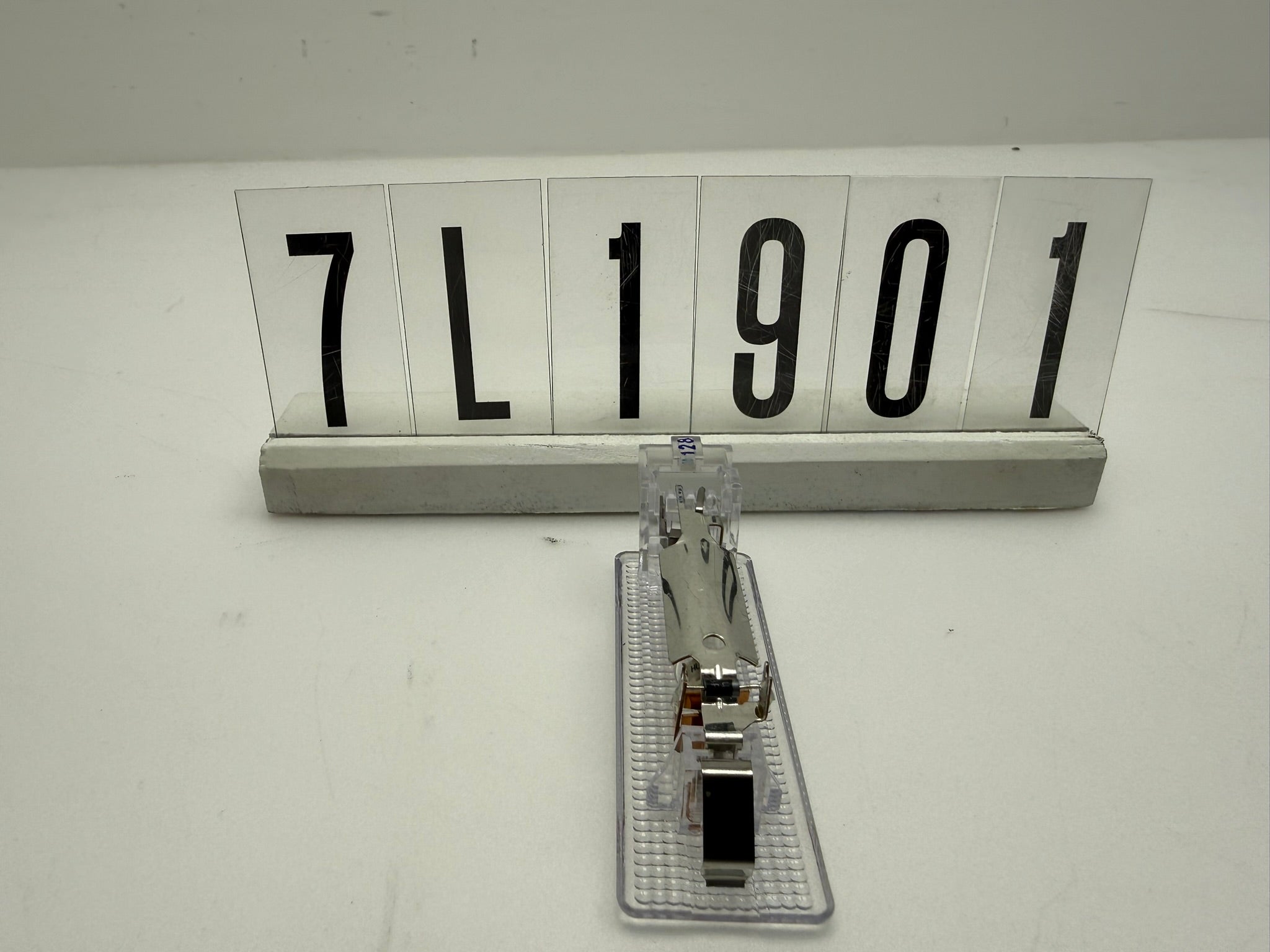 7L6947101, 422, Kofferraumbeleuchtung VW Passat CC, B6, B7, B8 |Limo + Variant