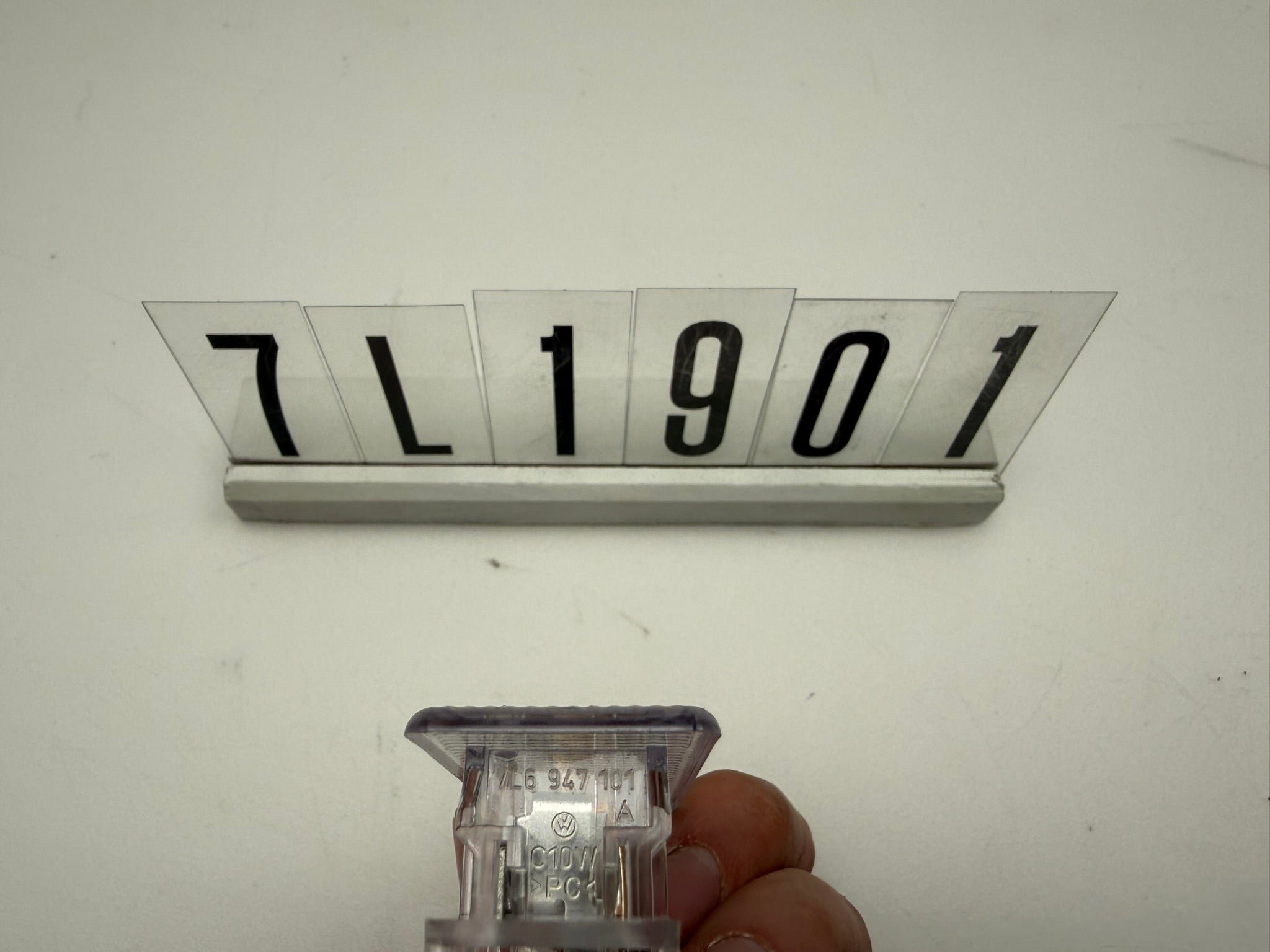 7L6947101, 422, Kofferraumbeleuchtung VW Passat CC, B6, B7, B8 |Limo + Variant