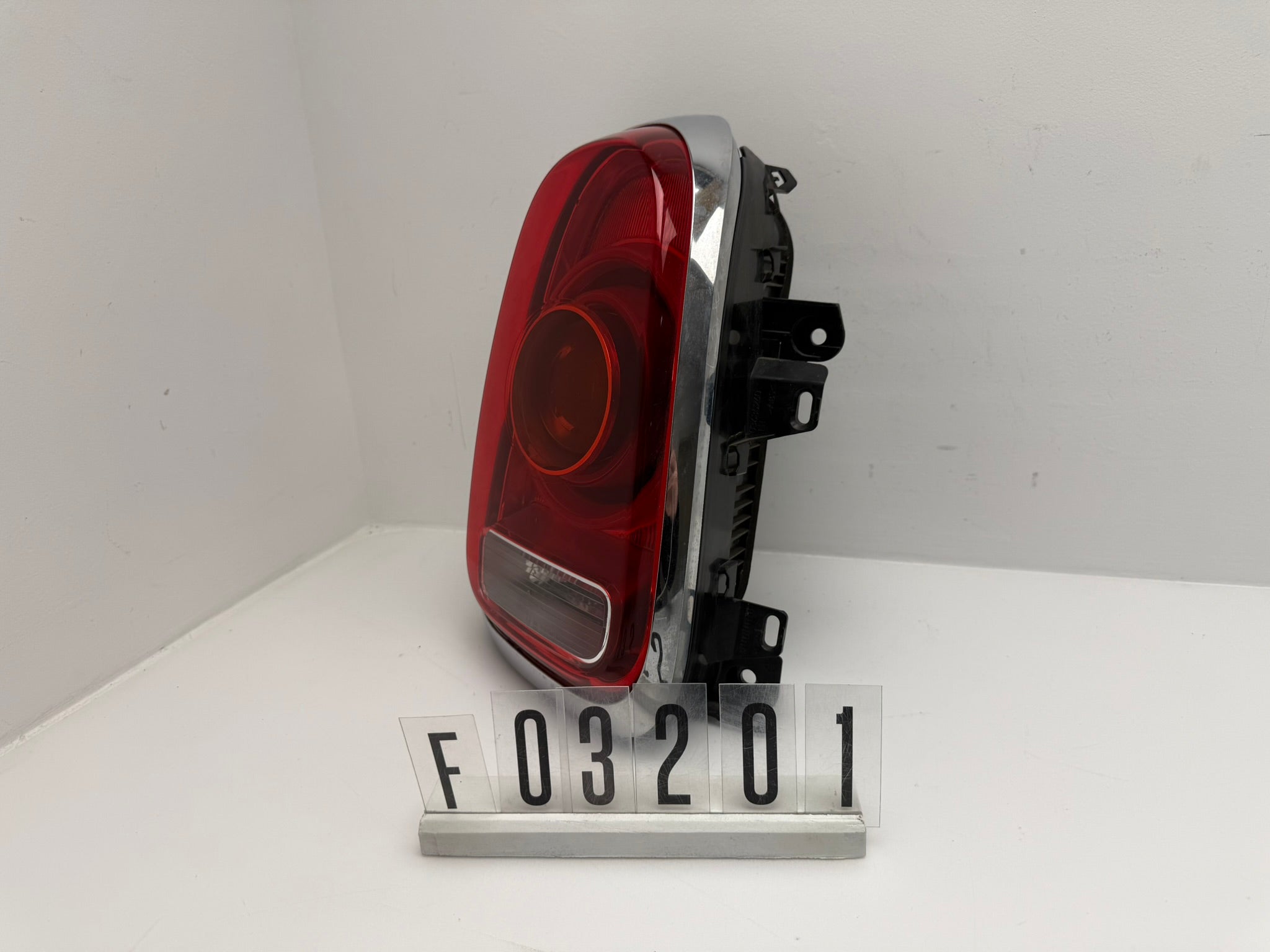 F03635500Q, 429, Mini Countryman F60 Rückleuchte Links