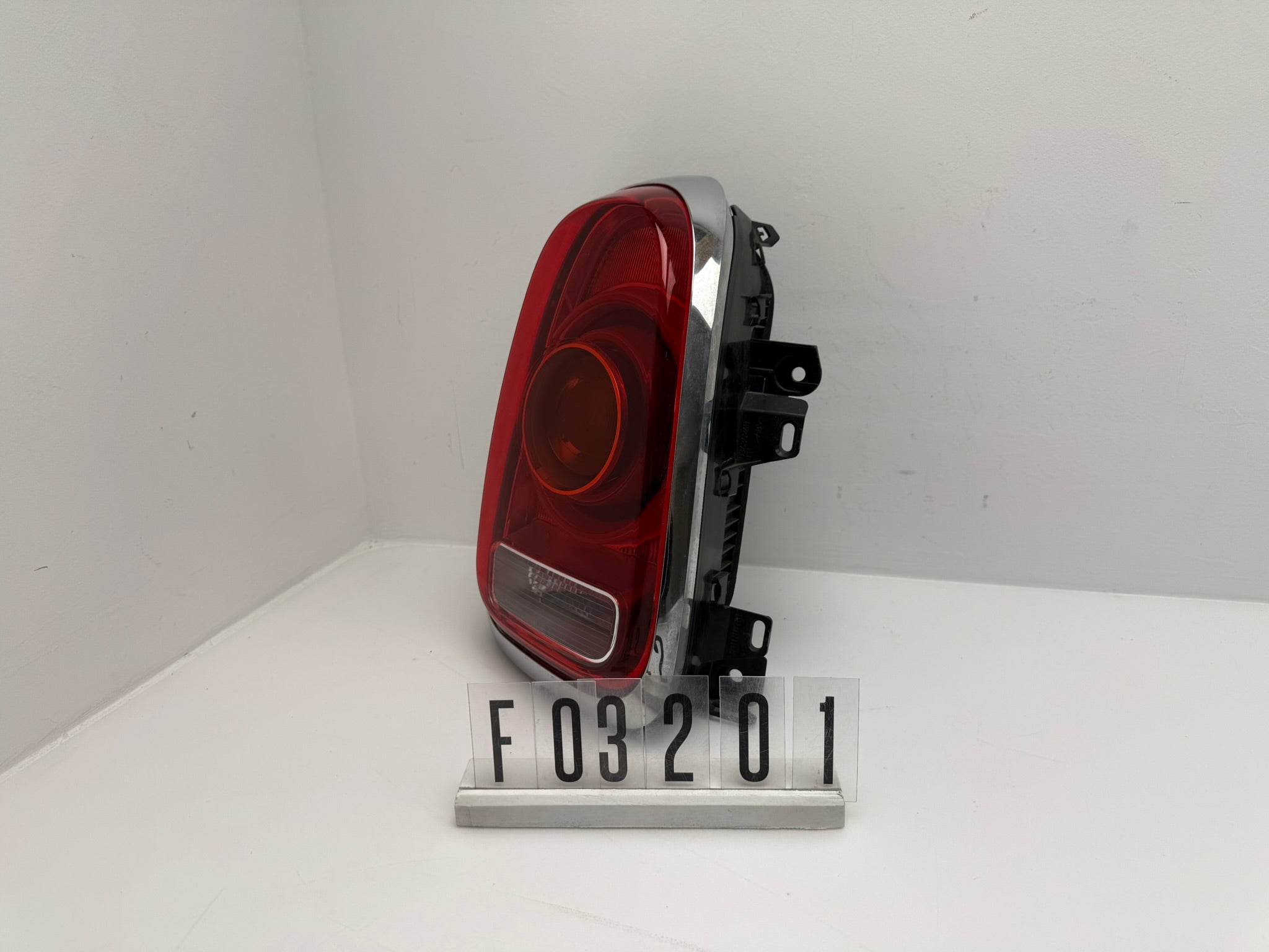 F03635500Q, 429, Mini Countryman F60 Rückleuchte Links