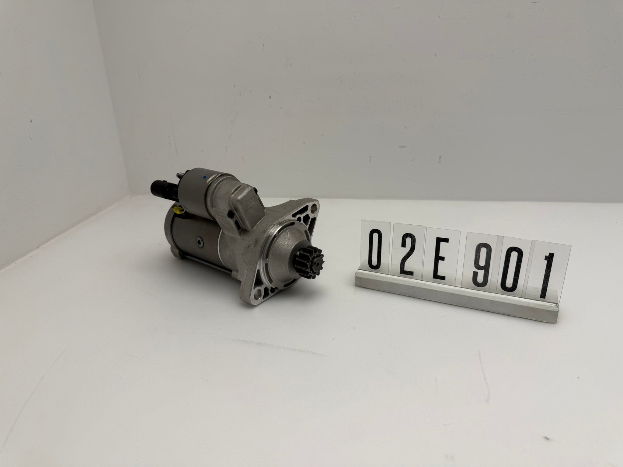 02E911023Q, 435, VW VAG Anlasser Starter Original