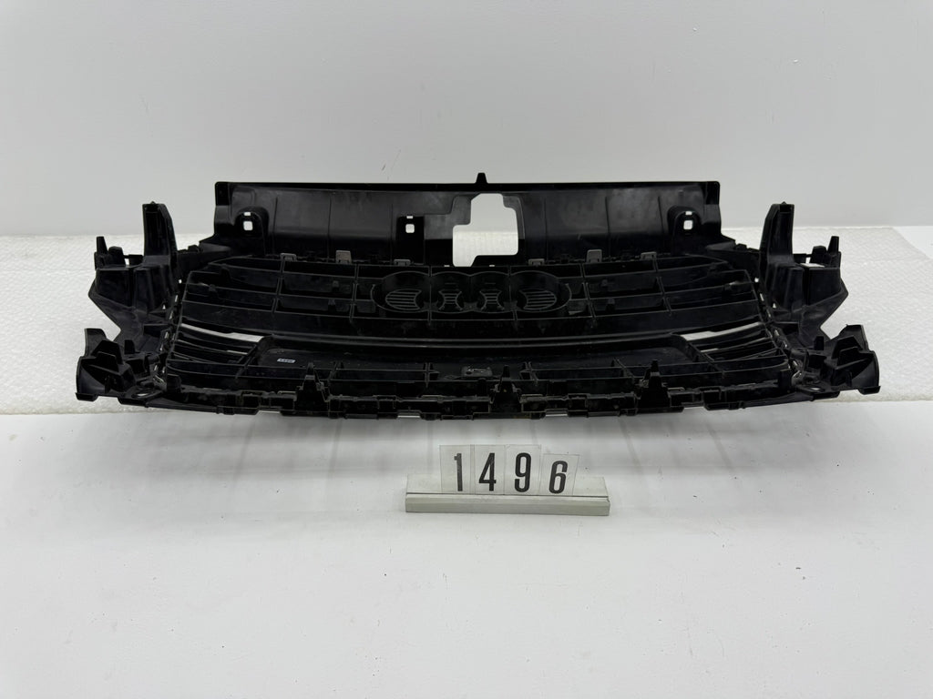 8V3853651A, 1496, Audi A3 S3 8V Kühlergrill Original
