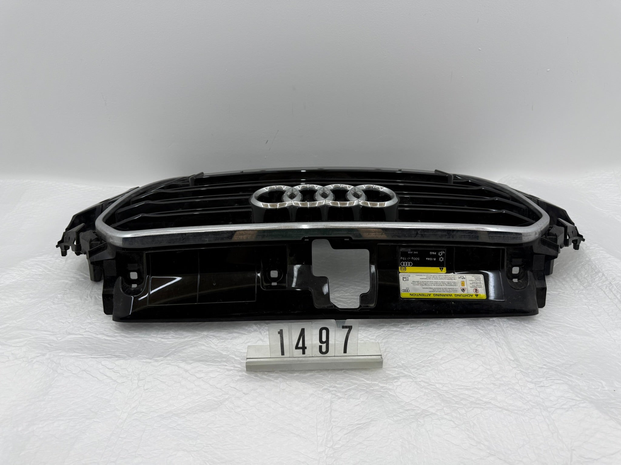 8V3853651, 1497, Audi A3 S3 8P Kühlergrill Vorne