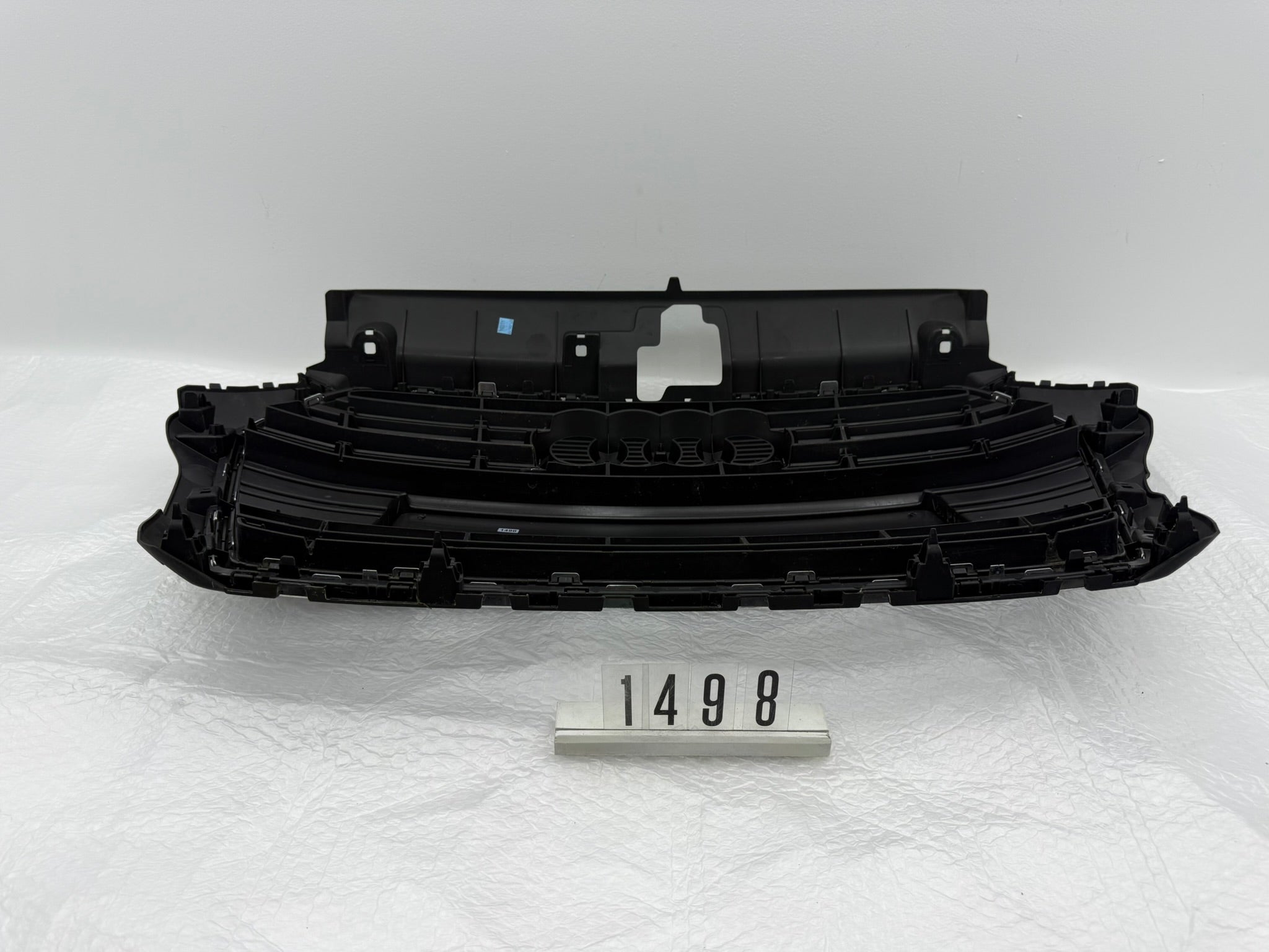 8V3853651AA, 1498, Audi A3 S3 8V Kühlergrill 8V3853651AA
