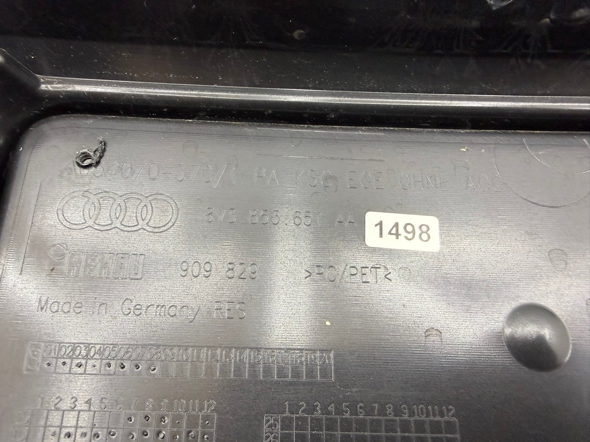 8V3853651AA, 1498, Audi A3 S3 8V Kühlergrill 8V3853651AA