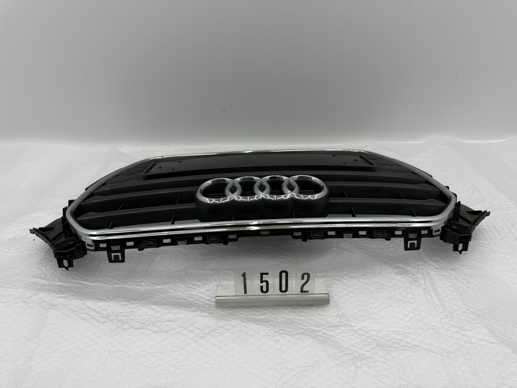 8K0853651E, 1502, Audi A4 8K Grill Kühlergrill