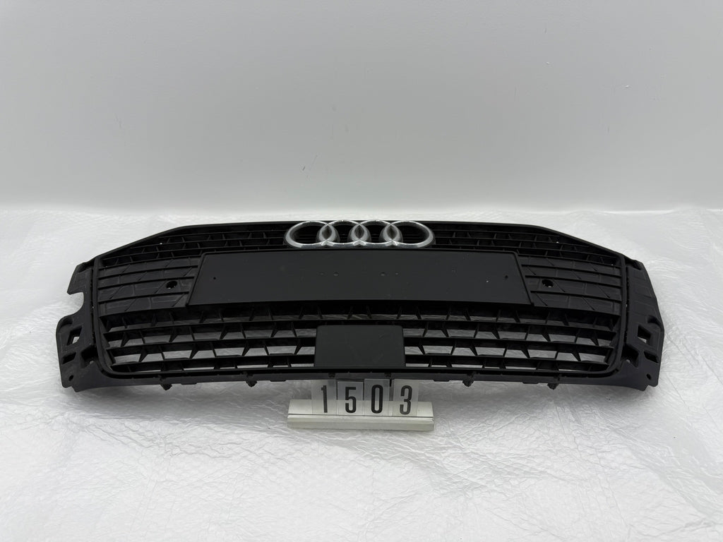 82A853653, 1503, Audi A1 Kühlergrill