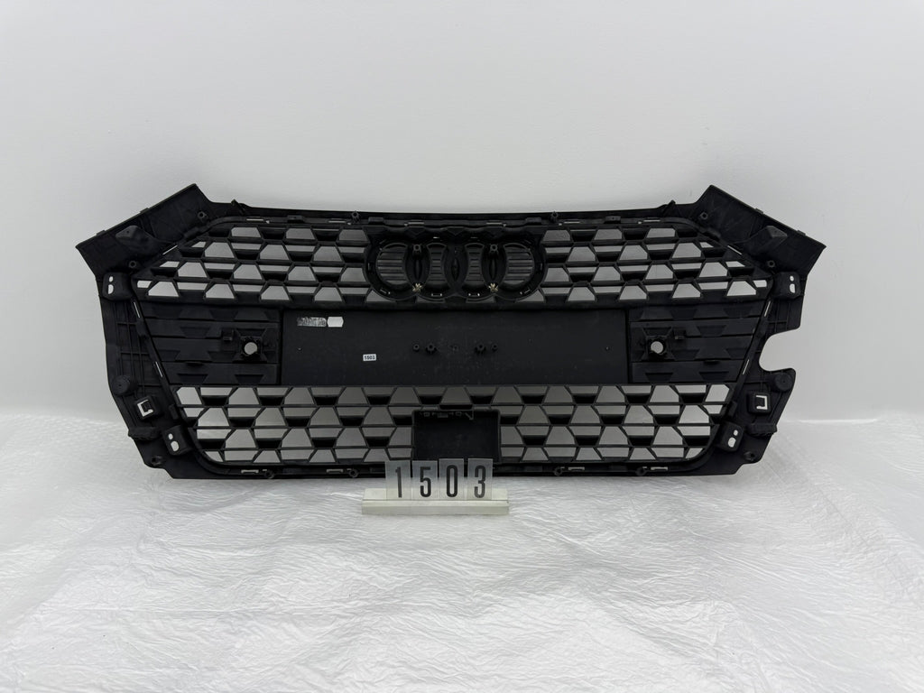 82A853653, 1503, Audi A1 Kühlergrill