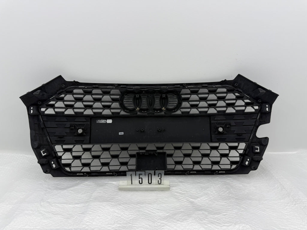 82A853653, 1503, Audi A1 Kühlergrill