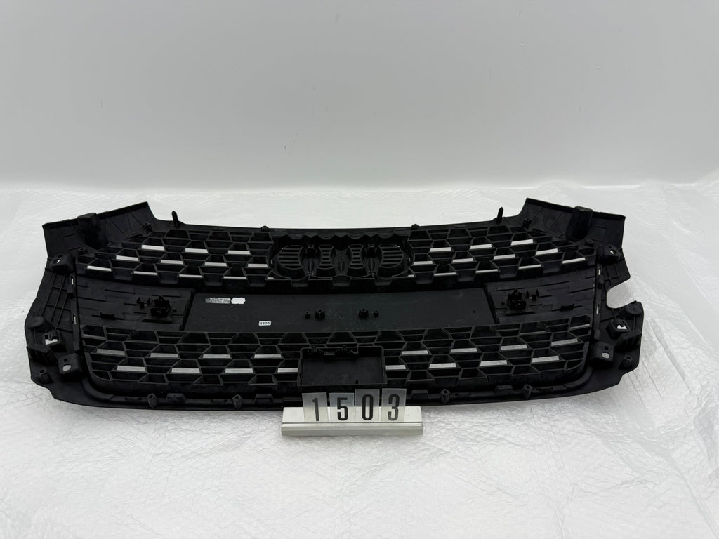 82A853653, 1503, Audi A1 Kühlergrill