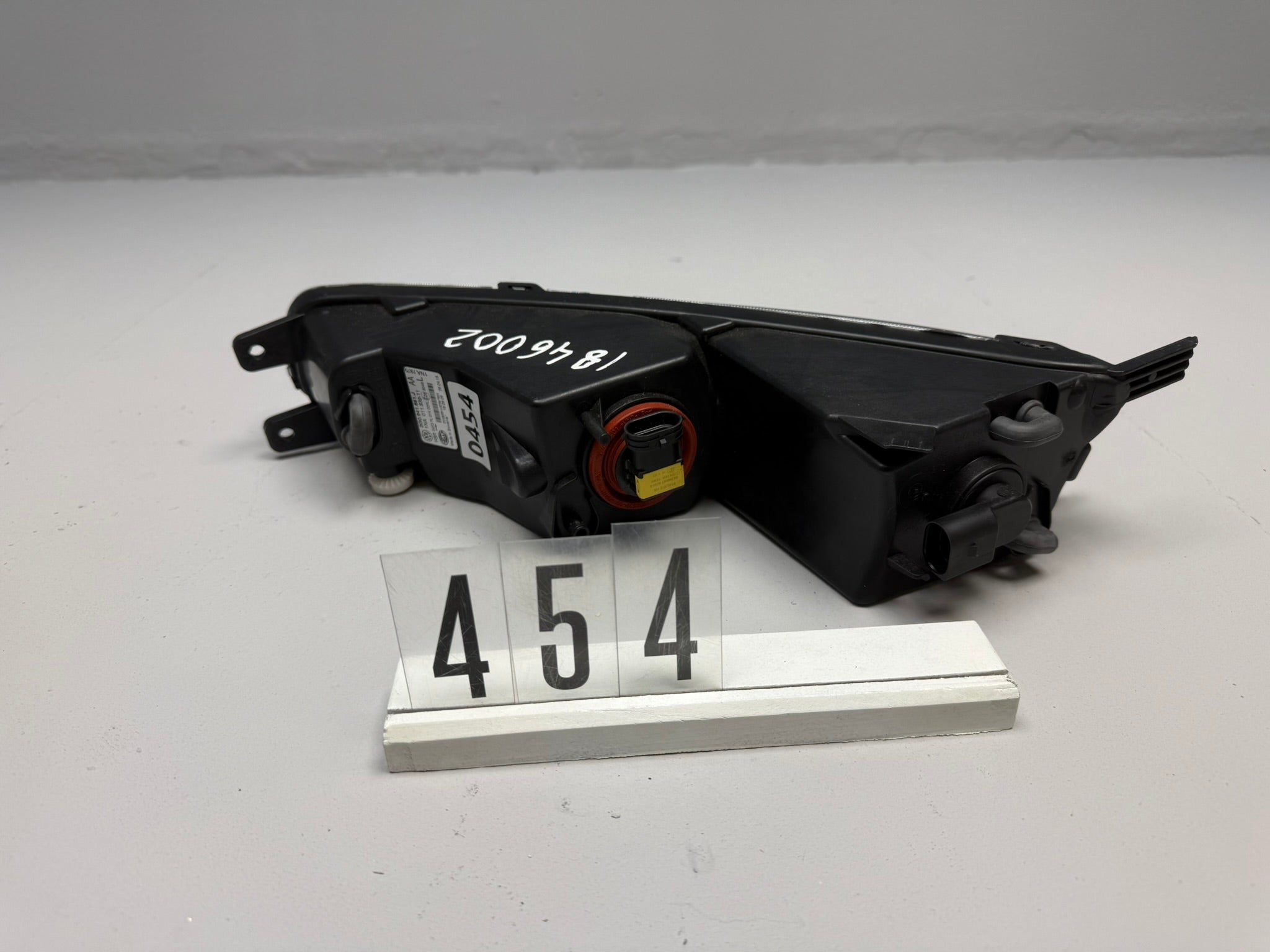 3G0941661J, 454, VW Passat B8 Nebelscheinwerfer links