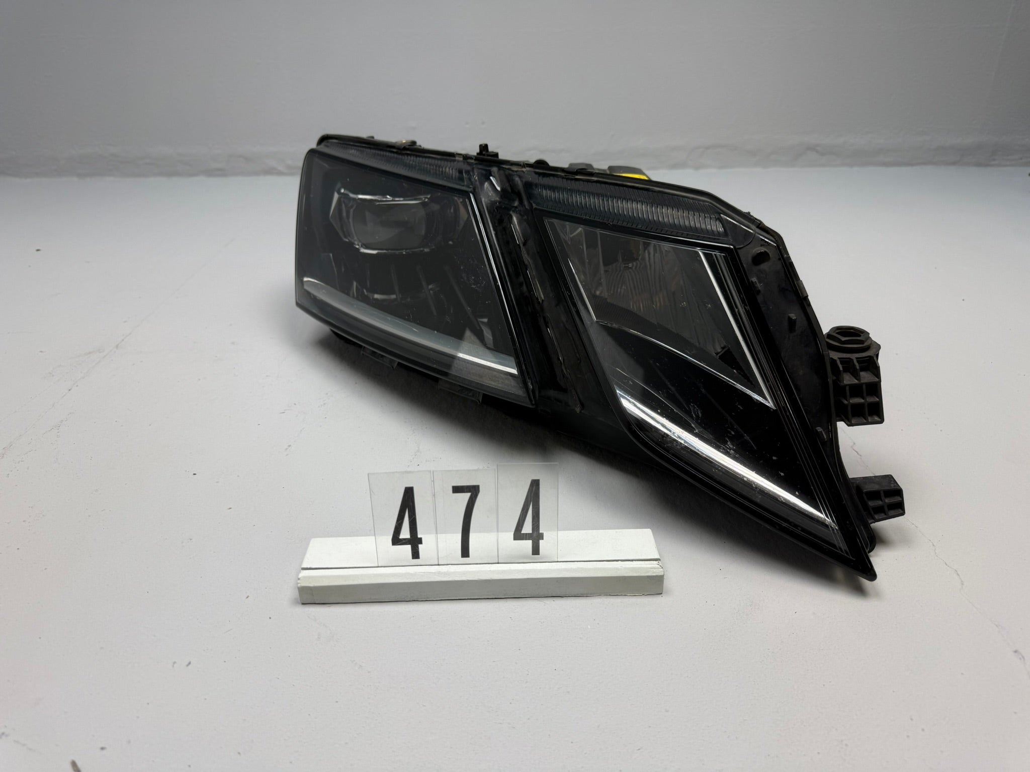 5E1941016D, 474, Frontscheinwerfer Skoda Octavia III 5E Rechts