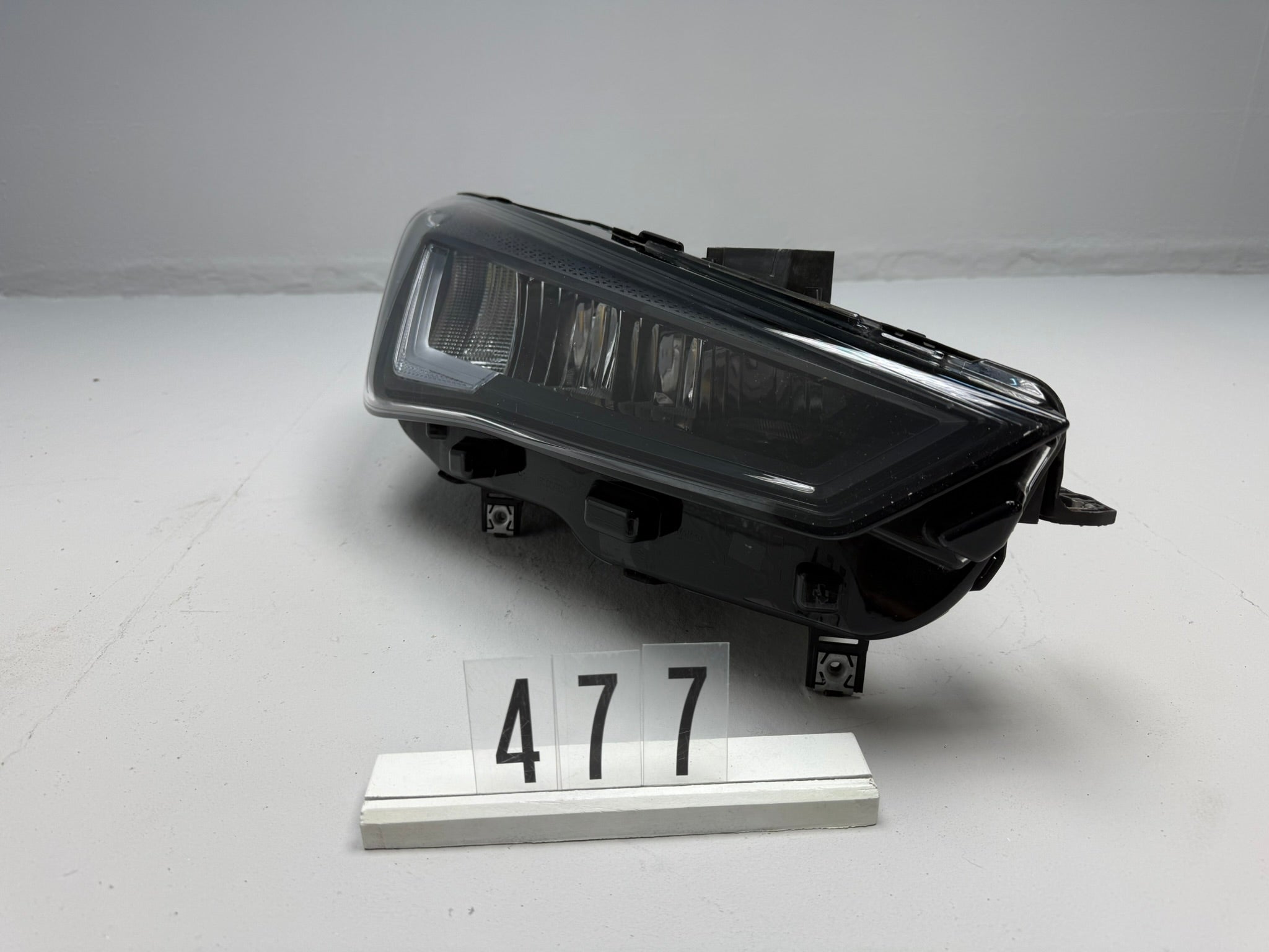 5FJ941006D, 478, Seat Leon Scheinwerfer Headlight Rechts