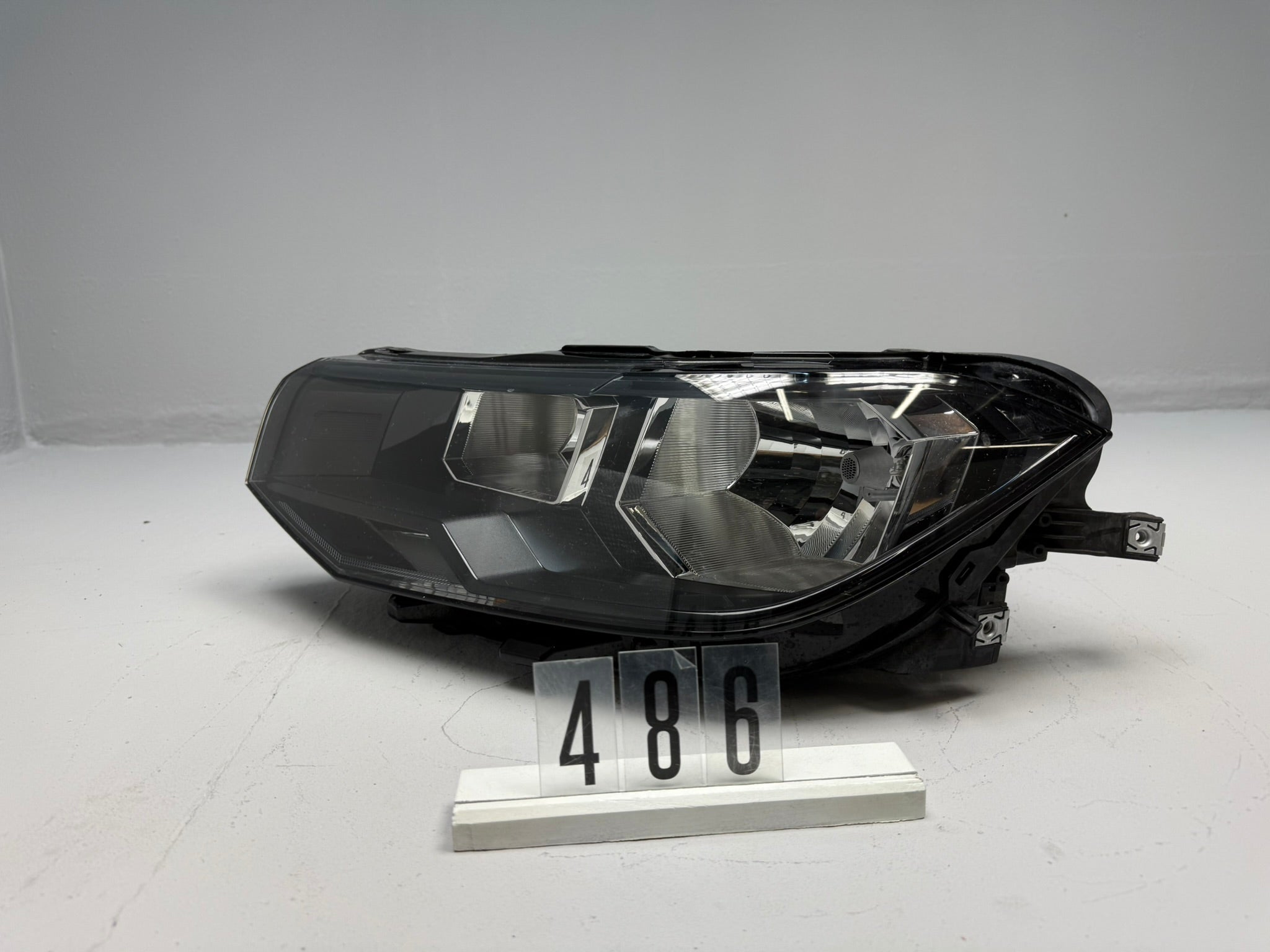 2GM941005A, 486, Original Valeo Scheinwerfer 2GM941005A Links