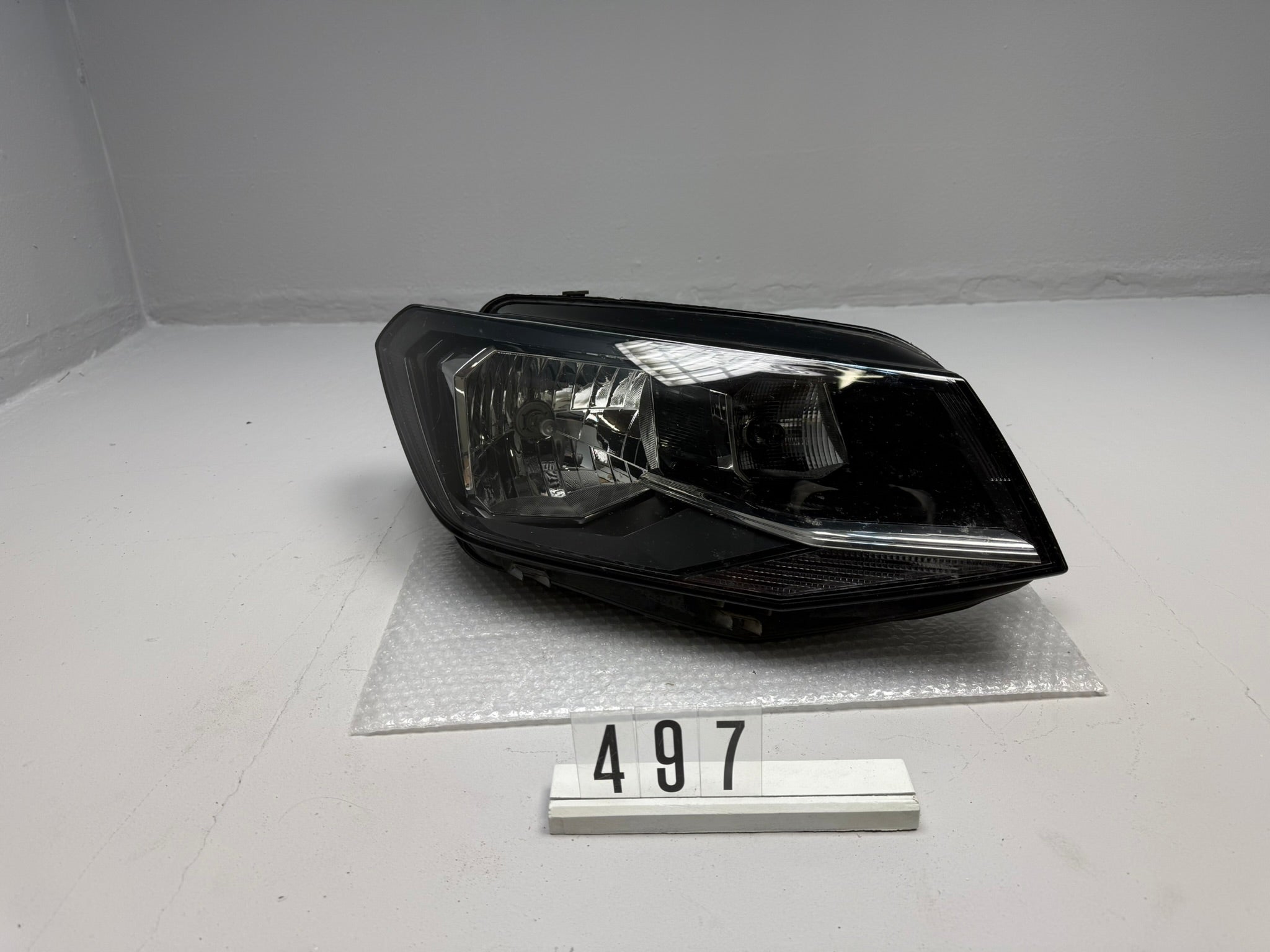 2K1941016B, 497, Original Hauptscheinwerfer rechts HELLA VW CADDY Rechts