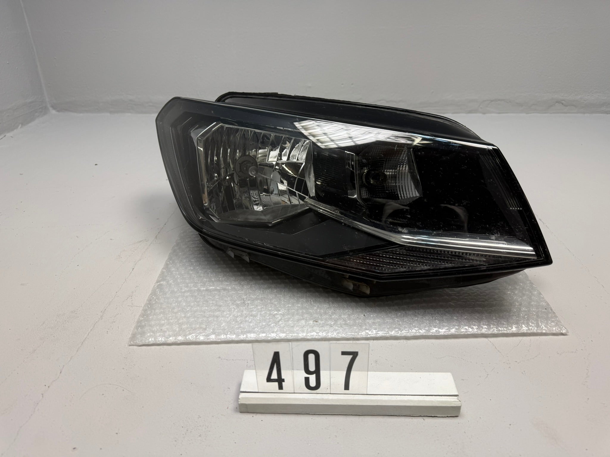 2K1941016B, 497, Original Hauptscheinwerfer rechts HELLA VW CADDY Rechts