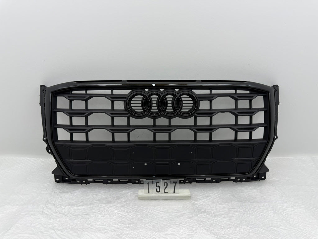 8LA853651H, 1527, AUDI Q2 GA Kühlergrill  schwarz