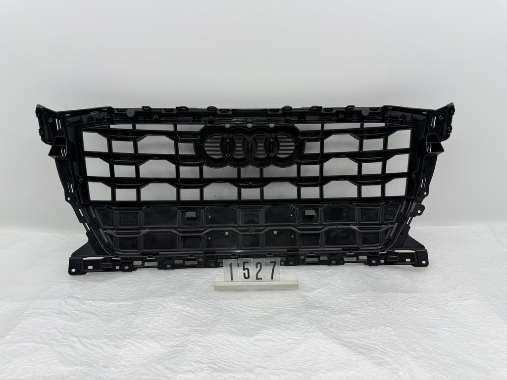8LA853651H, 1527, AUDI Q2 GA Kühlergrill  schwarz
