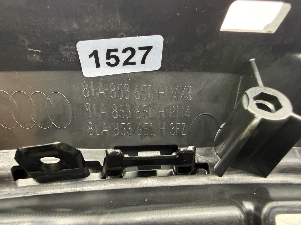 8LA853651H, 1527, AUDI Q2 GA Kühlergrill  schwarz