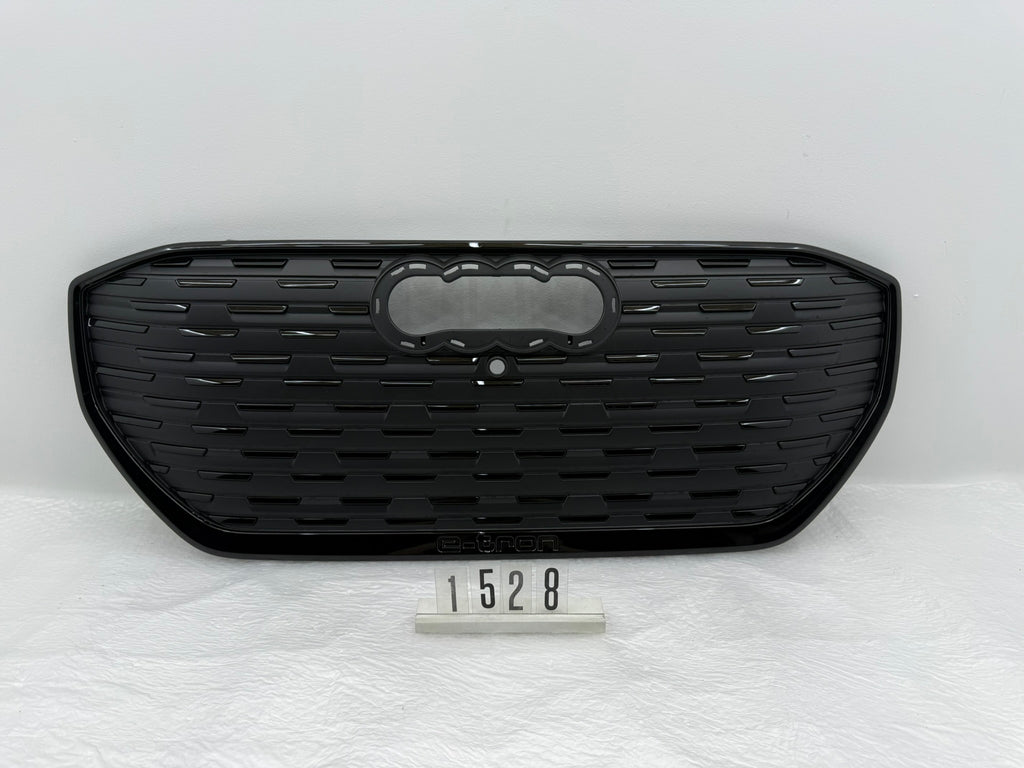 89A853651B 3DA, 1528, Audi Q4 E-Tron Kühlergrill Schwarz