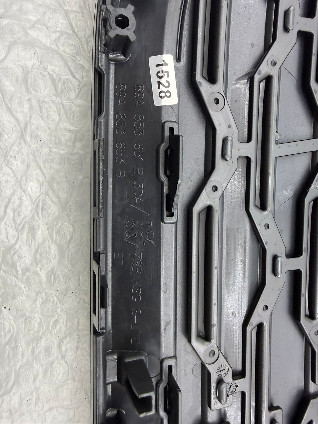 89A853651B 3DA, 1528, Audi Q4 E-Tron Kühlergrill Schwarz