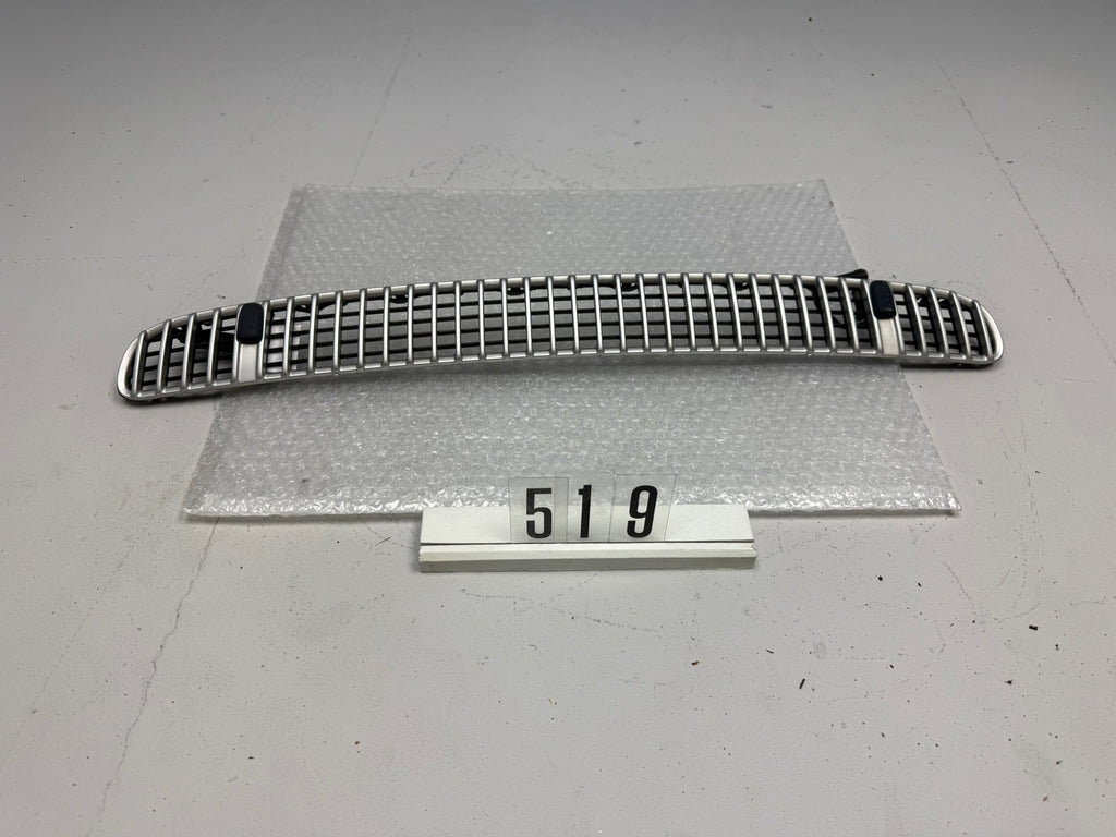 51.13 7075312; 519 BMW 3 (E46) Kühlergrill