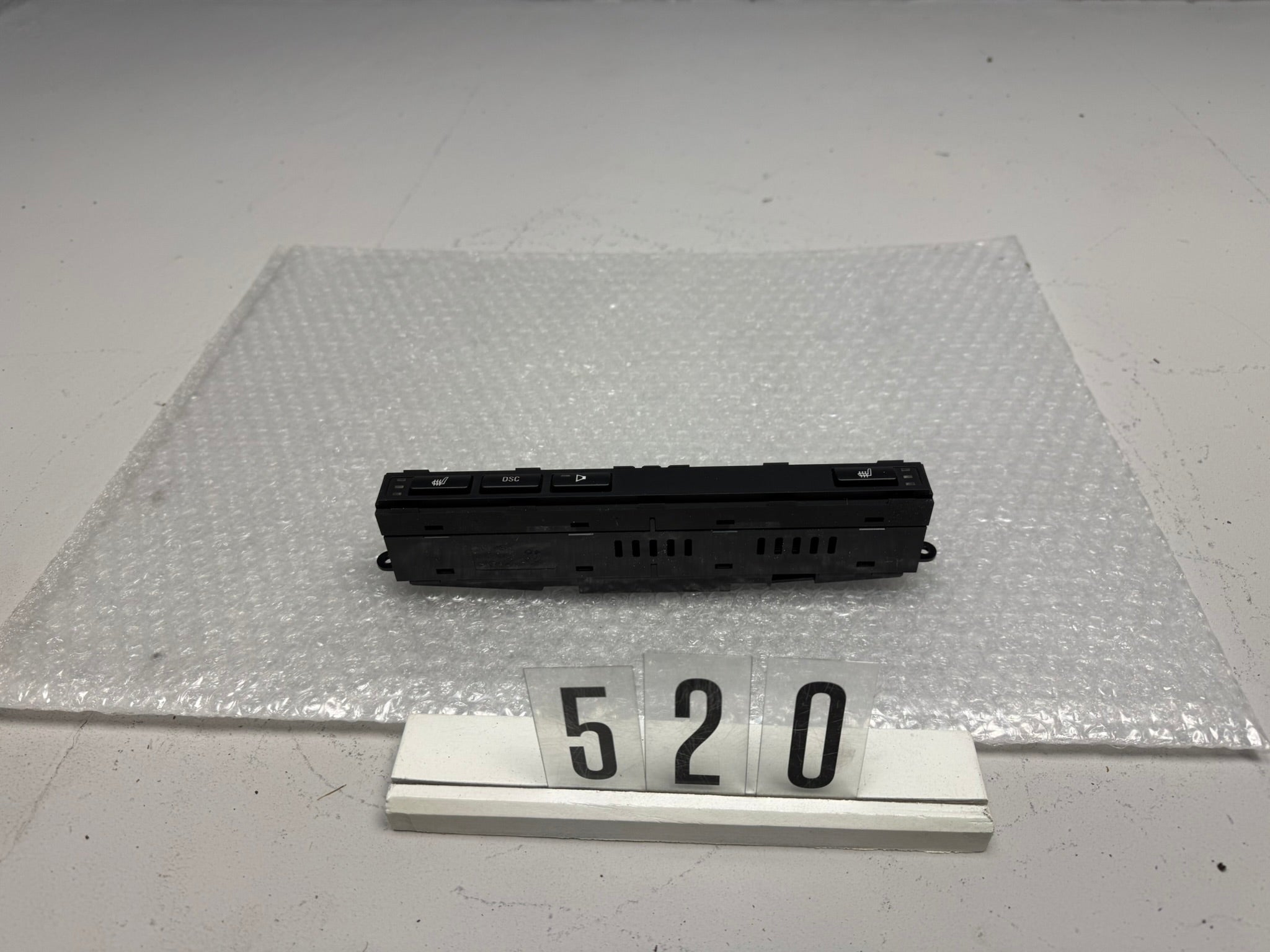 6914737, 520, BMW 3 E46 Schalter Sitzheizung Sitzheizungsschalter
