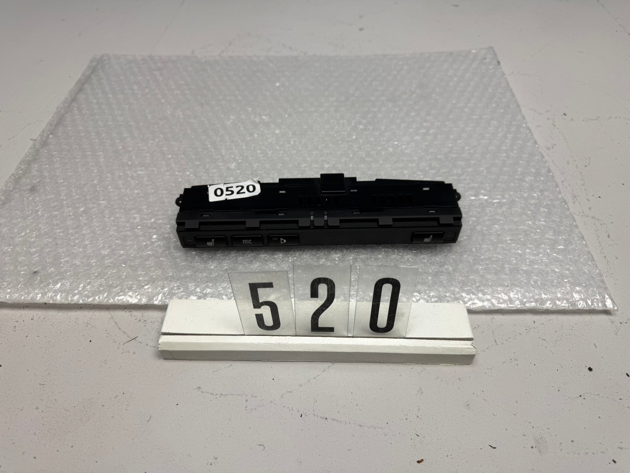 6914737, 520, BMW 3 E46 Schalter Sitzheizung Sitzheizungsschalter