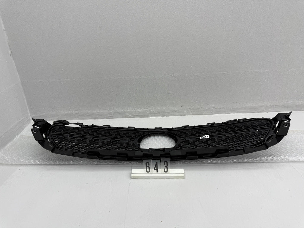A 238 888 20.00; 643 Mercedes AMG E-Klasse Diamant Kühlergrill