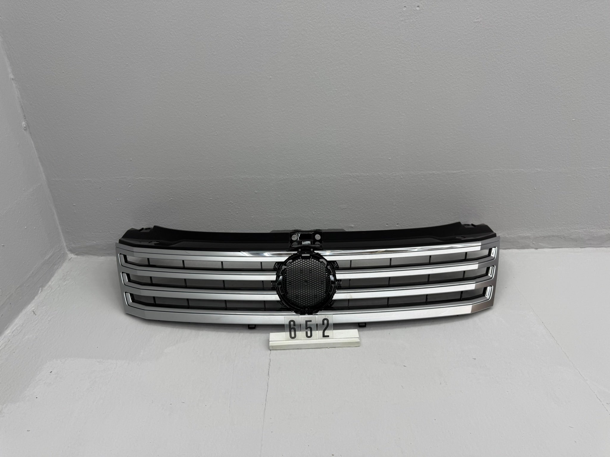 3D0 853 651 / 3D0 853 653; 652 VW PHAETON Kühlergrill