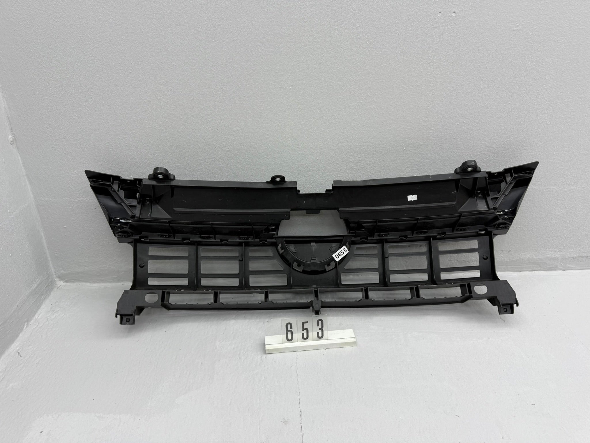 7T0.807.381; 653 VW MULTIVAN T7 Kühlergrill-Stützelement