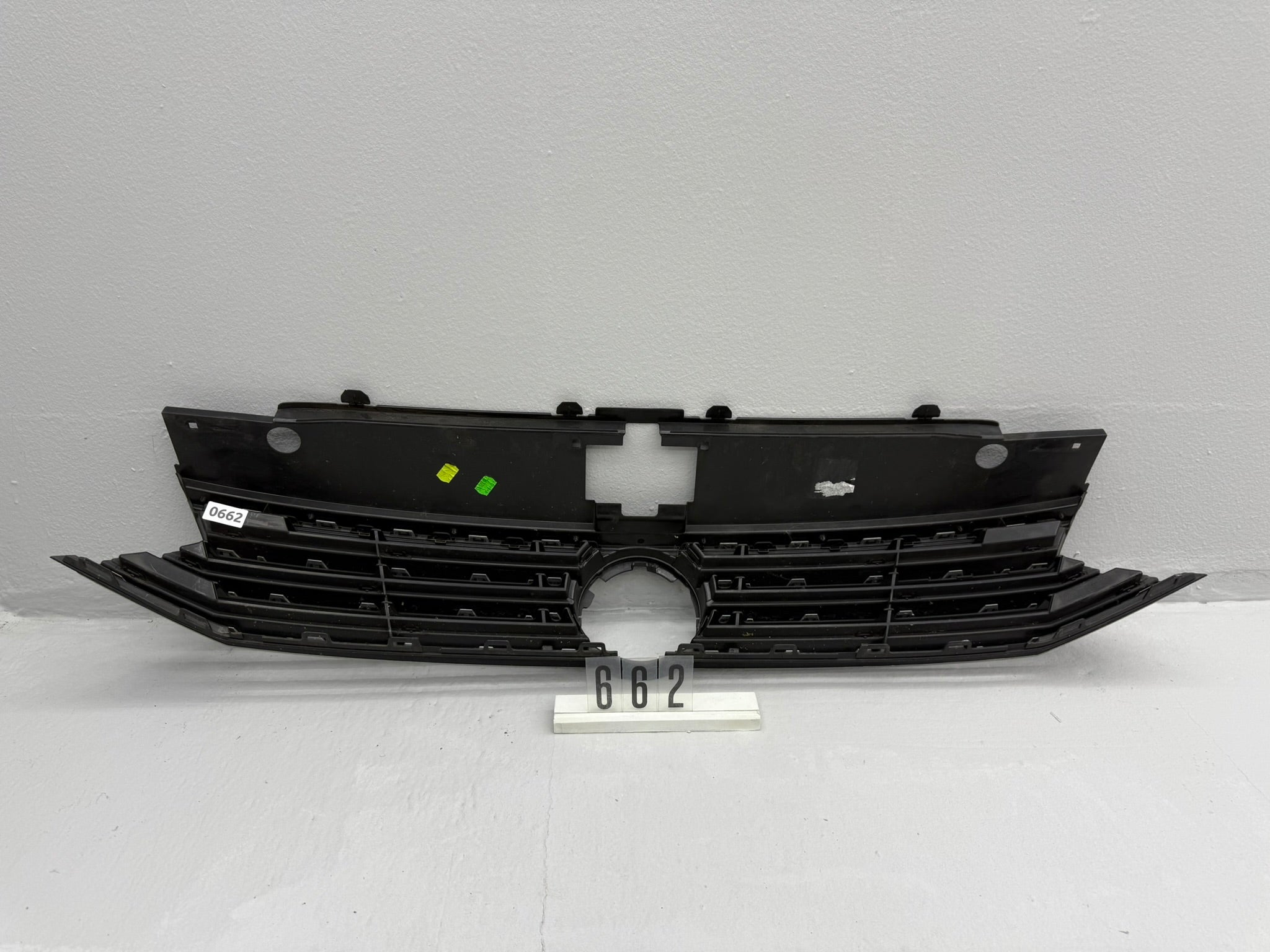 3G0 853 653, 662, VW Passat 3G B8 Kühlergrill