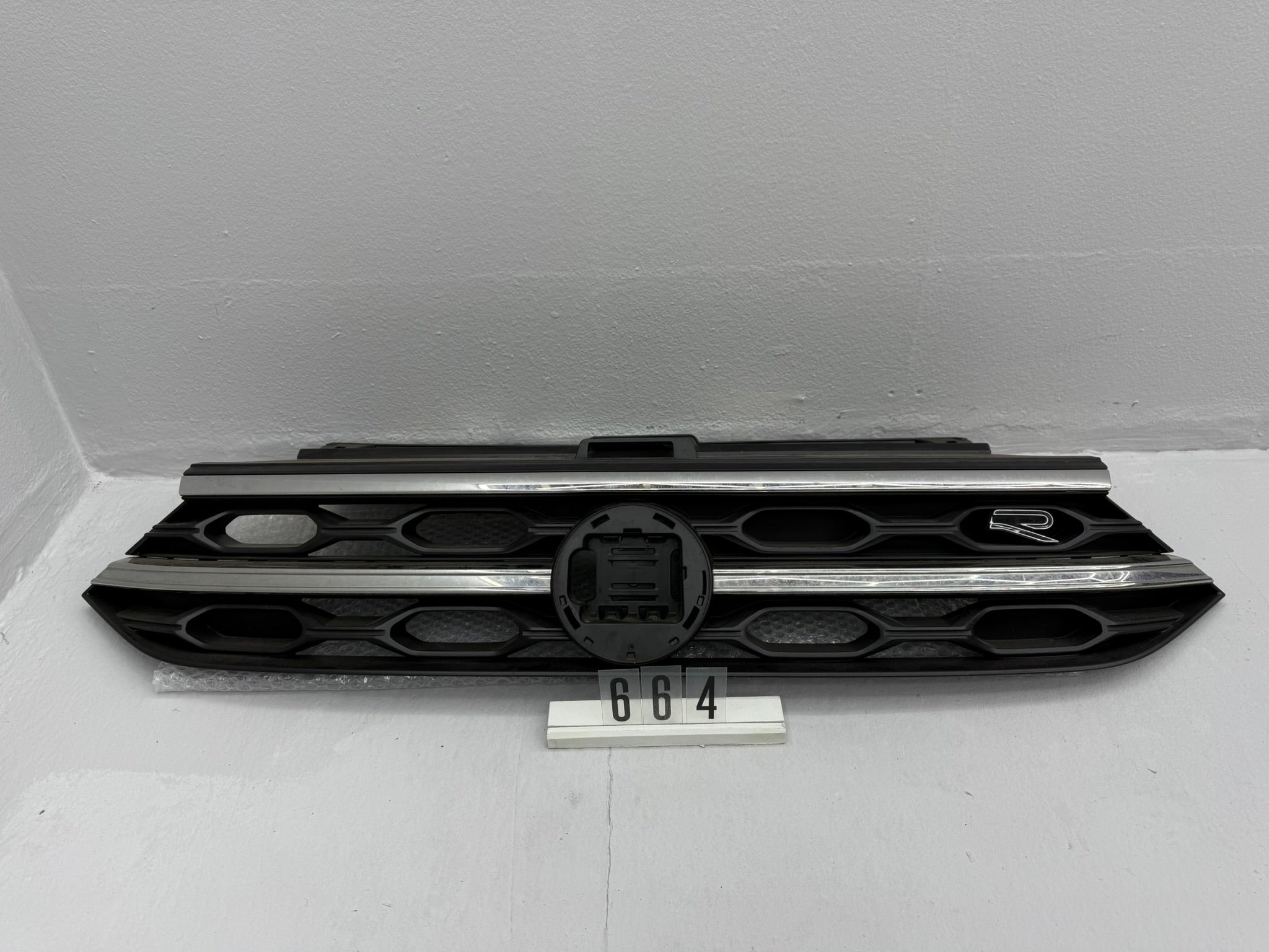2GA 853 651, 664, VW T-Roc 2GA LED Kühlergrill