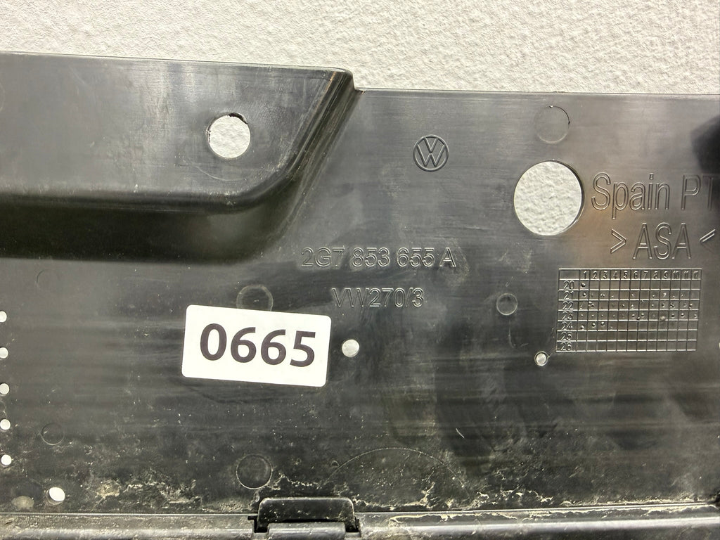 2G7 853 655 A, 665, VW Taigo CS Kühlergrill