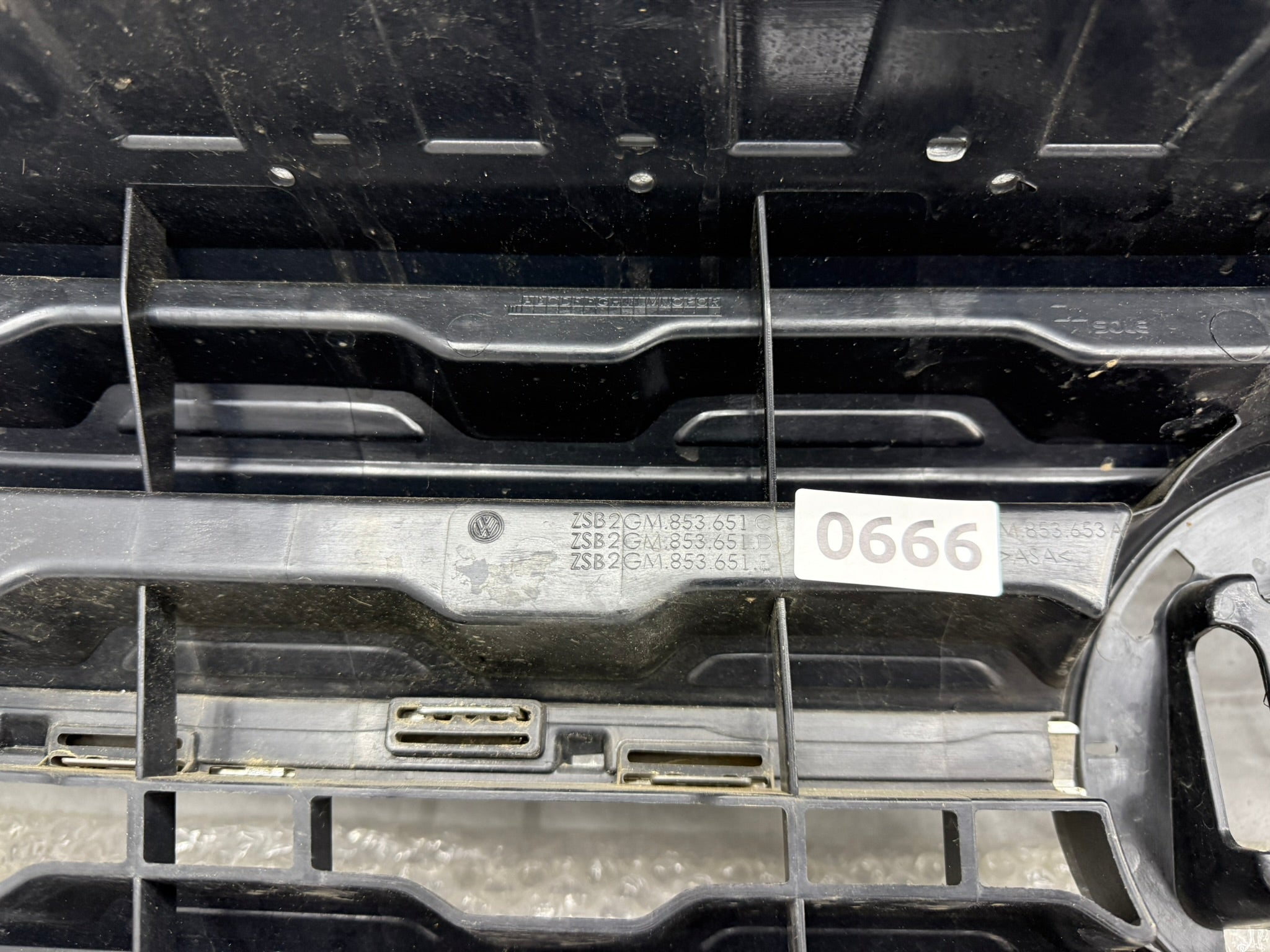2GM.853.651.C/D/E, 666, VW T-Cross C11 Kühlergrill