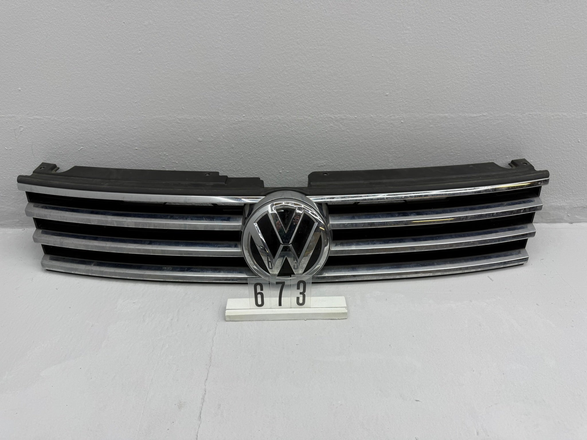 7P6 853 651 L, 673, VW TOUAREG 7P Kühlergrill